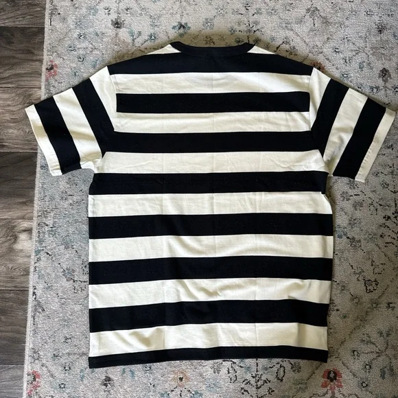 Black and White Striped Short Sleeve Tee - Picture 4 of 4